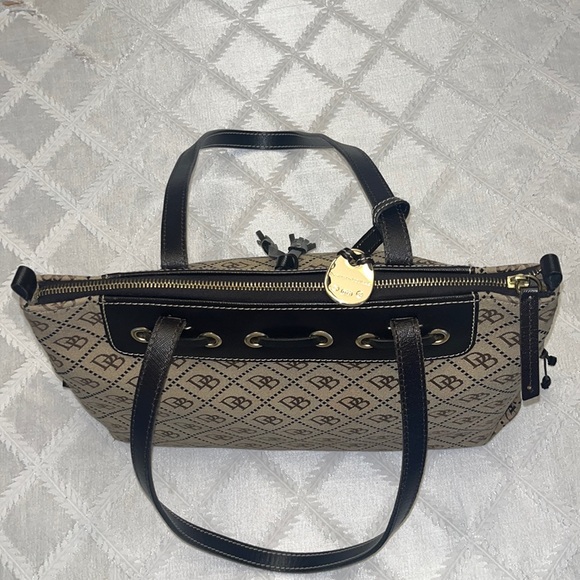 EUC Dooney & Bourke canvas tan & brown tote. - Picture 13 of 16